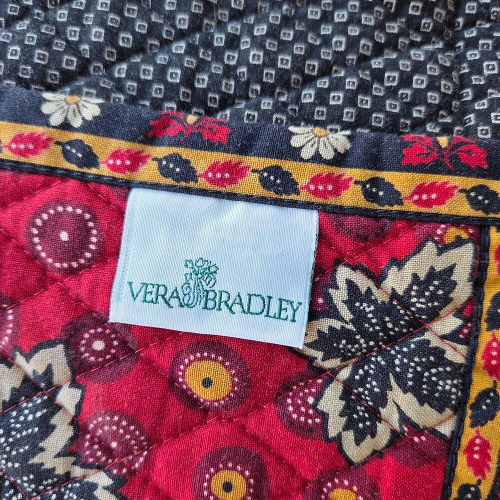 Vera Bradley Vintage 1990s "Red Coin Leaf" Pattern Quilted Paperback Bookcover - Picture 3 of 5